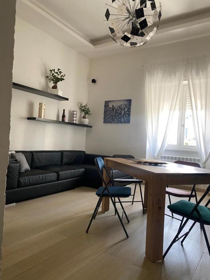 Casa Vacanza Pucchiell Apartment Наполи Екстериор снимка