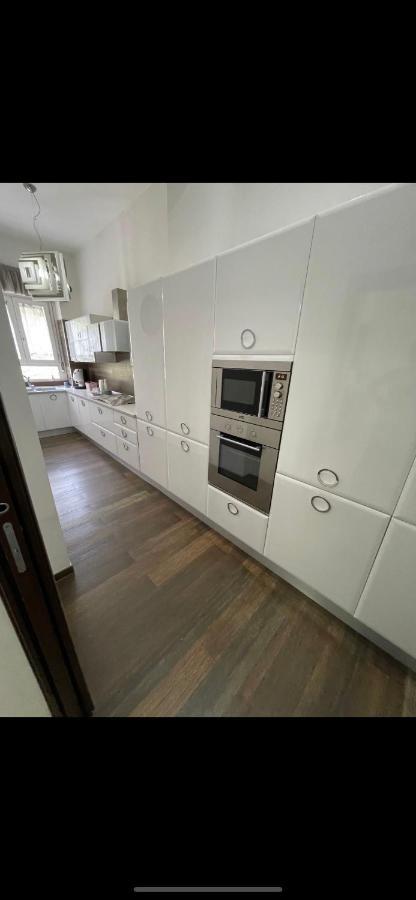 Casa Vacanza Pucchiell Apartment Наполи Екстериор снимка